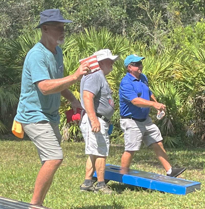CORNHOLE PLAYERS